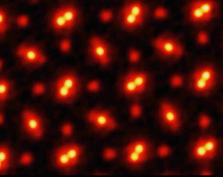 Nejčistší snímek atomů v dějinách odhalil skrytý svět vibrujících částic